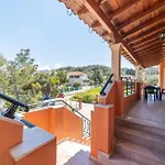 Giannis 8 Apartamento